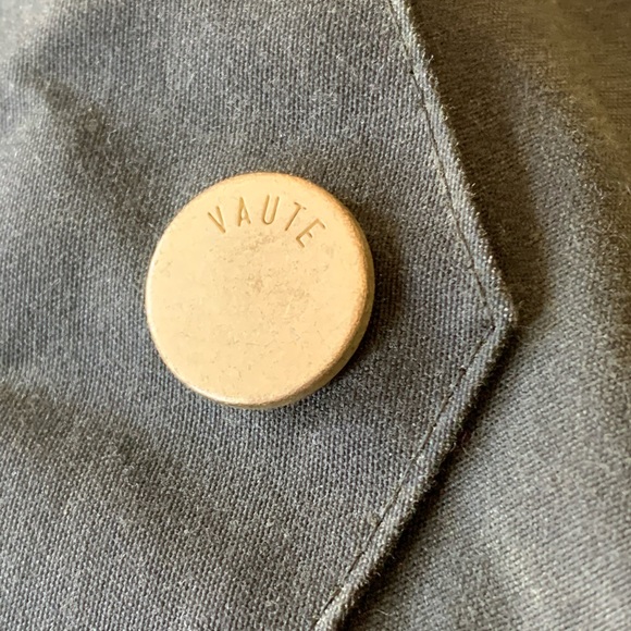 Vaute Couture Vegan Wax Coat - Picture 6 of 9